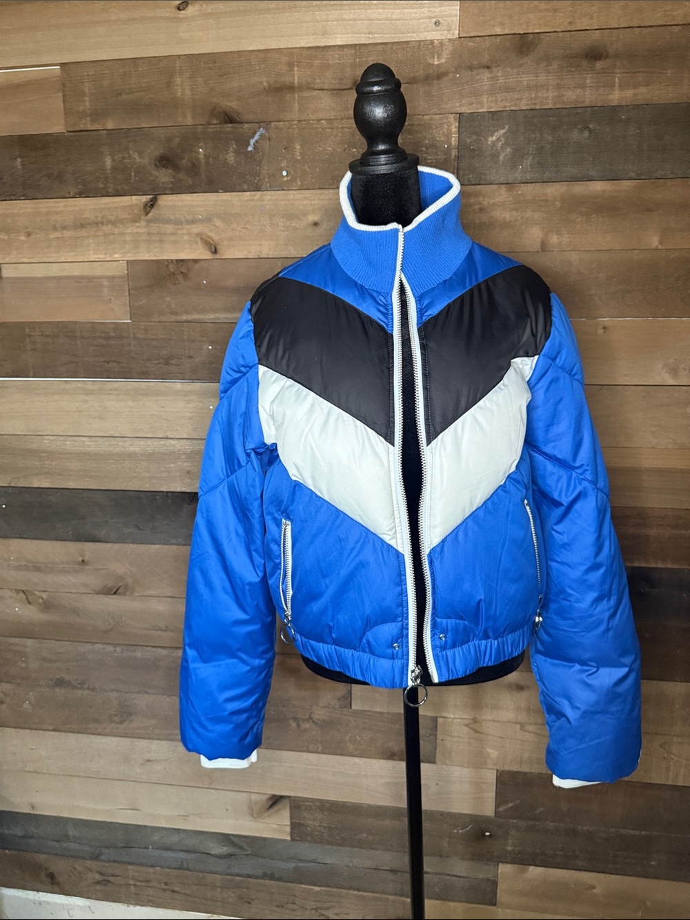 STARTER Blue Chevron Puffer Jacket with Black & White Panels